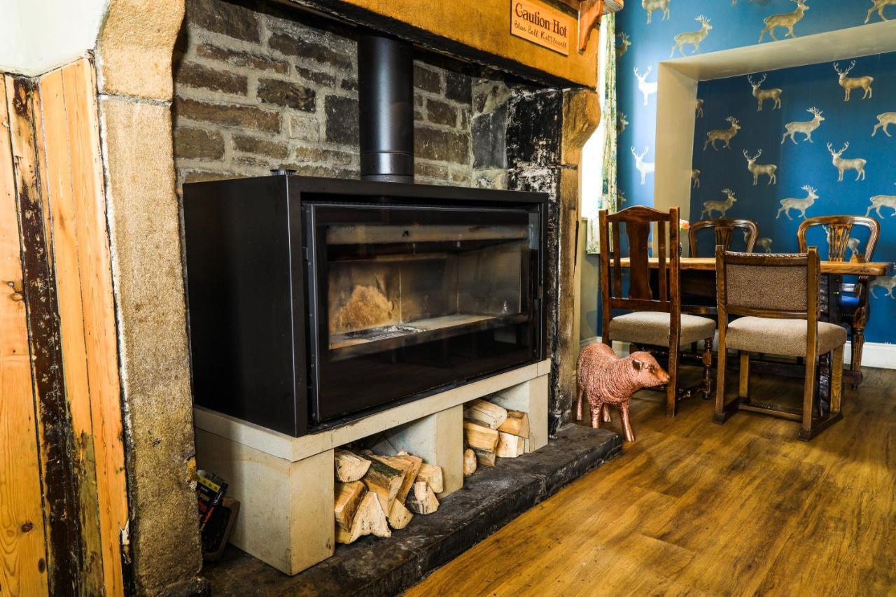 The Blue Bell Inn แคทเทิลเวลล์ ภายนอก รูปภาพ